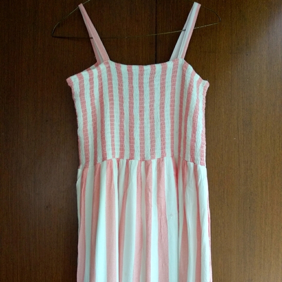 M jumpsuit - Picture 3 of 7